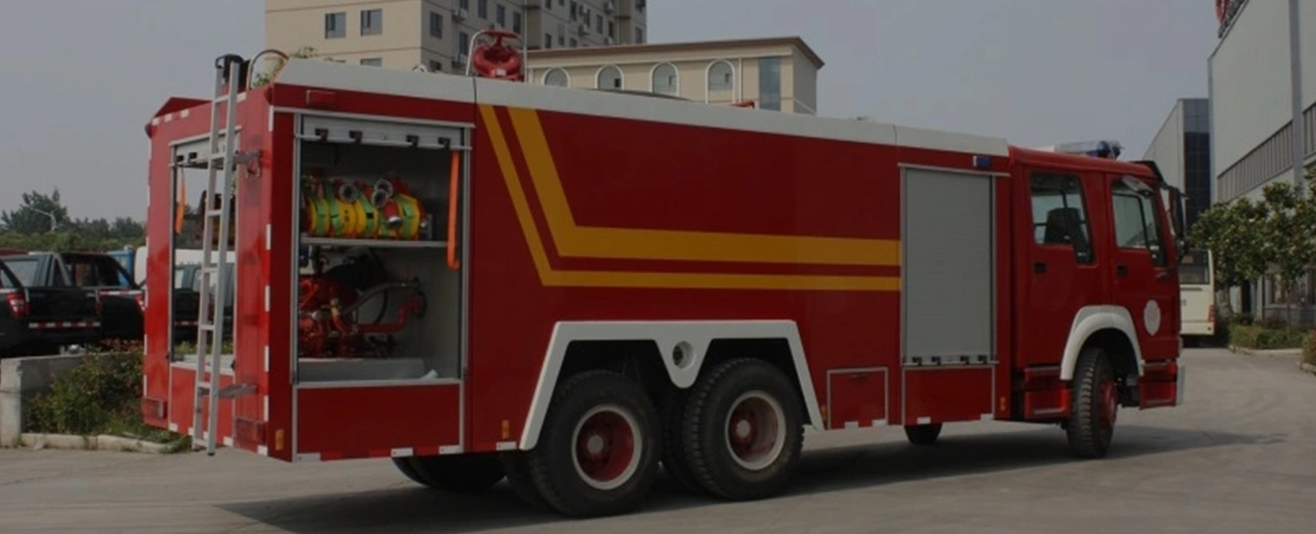 Essential Equipment and Capabilities of Modern Fire Fighter Trucks