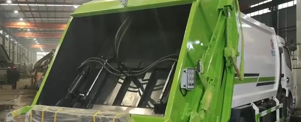 Garbage truck Video