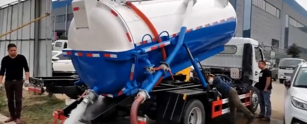 Sewer cleaning truck Video