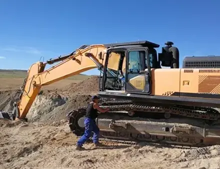 Long-reach Excavator