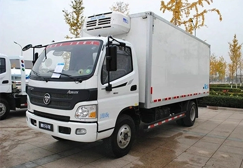 Refrigerator Truck