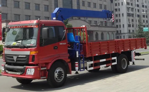 crane-mounted-vehicle