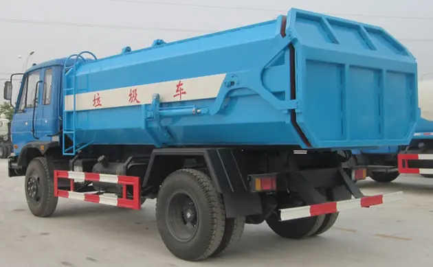 side-arm-garbage-truck