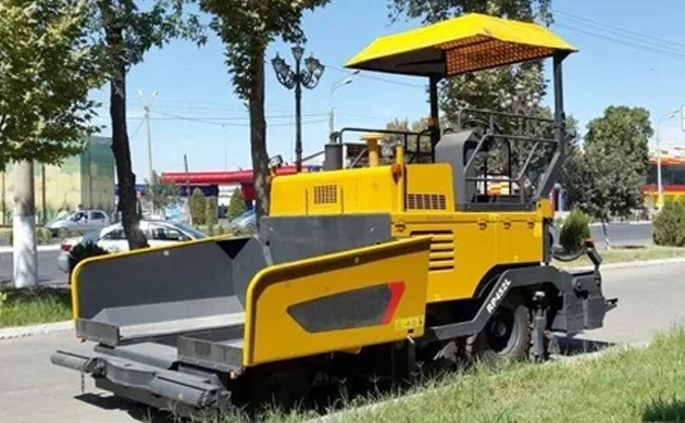 asphalt-crawler-paver