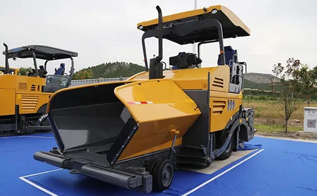 asphalt-paver