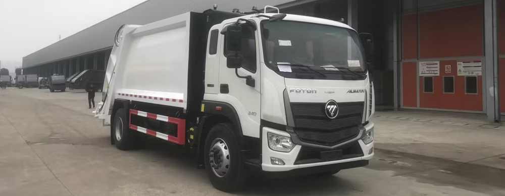 commercial-side-load-garbage-truck.png