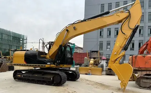 crawler-excavator