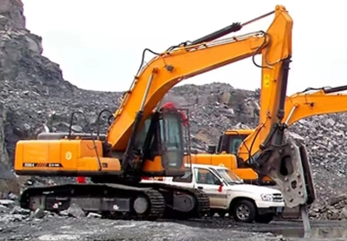 Medium Excavator
