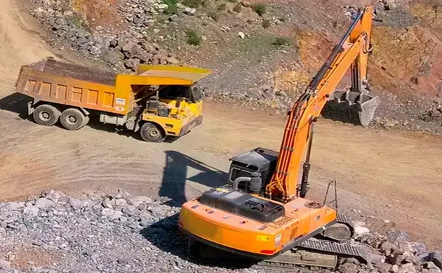 medium-excavator-for-sale