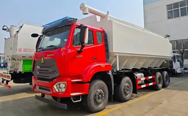 bulk-feed-delivery-truck