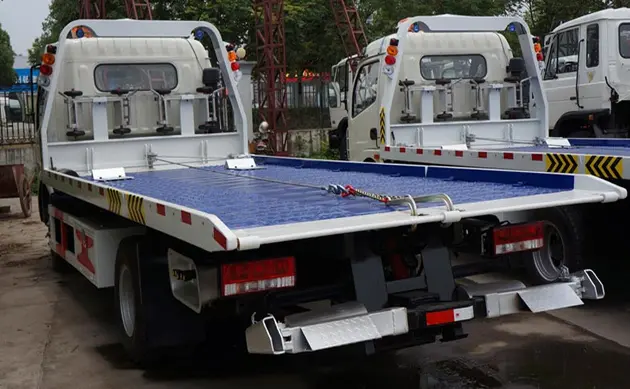 flat-bed-wrecker