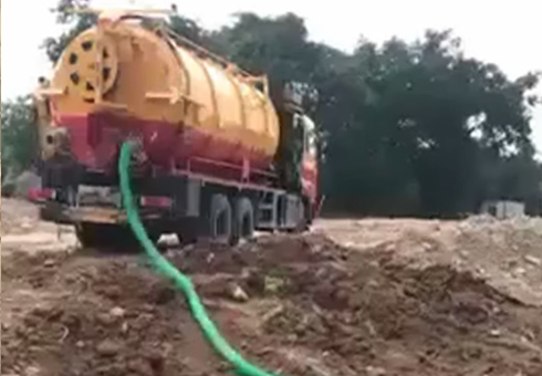 Sewage Suction Truck-1