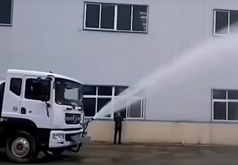 Water Sprinkler Truck-3